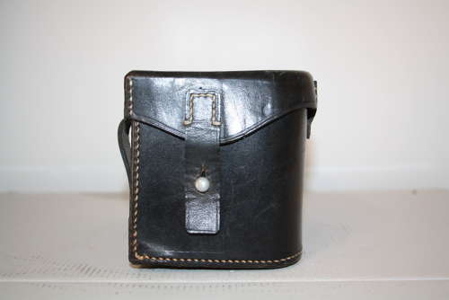 A German WW2 medical pouch unissued dated 1940. Collectors grade.