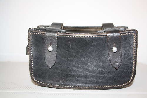 A German WW2 medical pouch unissued dated 1940. Collectors grade.