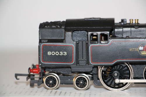 A boxed Wrenn 00/H0 gauge loco W2216 . Mild play worn.