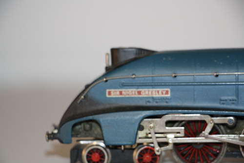 A boxed Wrenn 00 gauge W2211 LOCO MALLARD Sir Nigel Gresley.