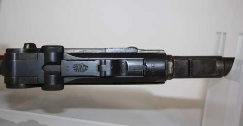 A  VERY GOOD DEACTIVATED WW1 LUGER CARBINE. LOVELY RARE GUN.