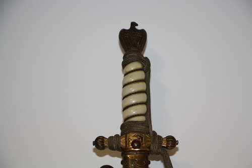 A original WW2 Kriegsmarine dagger.With its original knot .Eickhorn