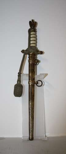 A original WW2 Kriegsmarine dagger.With its original knot .Eickhorn