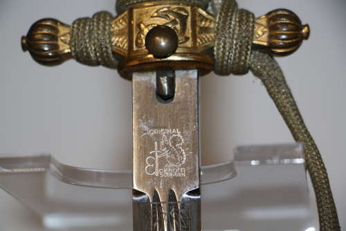 A original WW2 Kriegsmarine dagger.With its original knot .Eickhorn