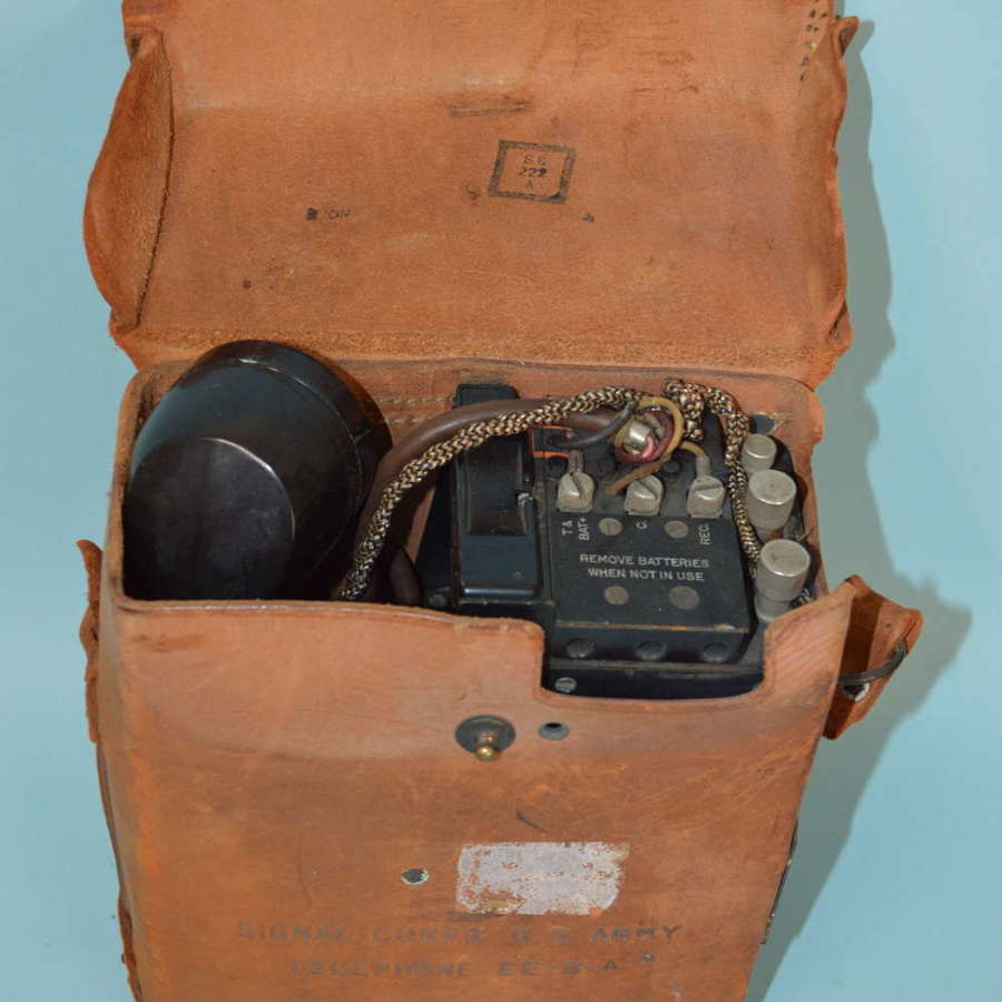 WW2 AMERICAN FIELD TELEPHONE .