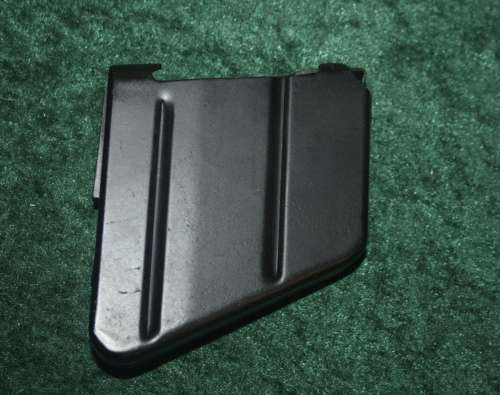 A .303 SMLE RIFLE MAGAZINE.