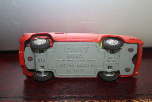 A boxed Corgi No.218 Aston Martin DB4 (mild playwear and box mild play
