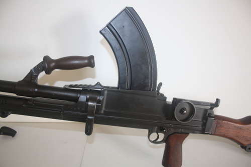 A MK1 LITHGOW BREN DATED 1943 FTR.