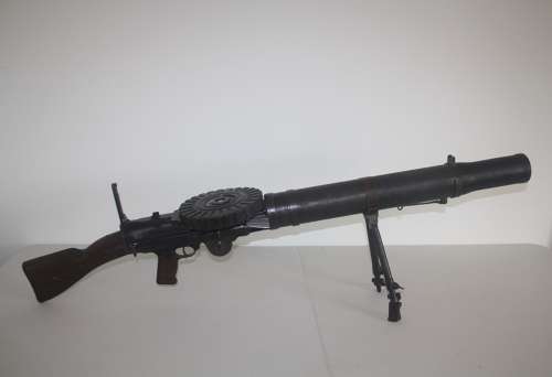 A DEACTIVATED LEWIS GUN. OLD SPEC. RARE SAVAGE USA MANUFACTURE.