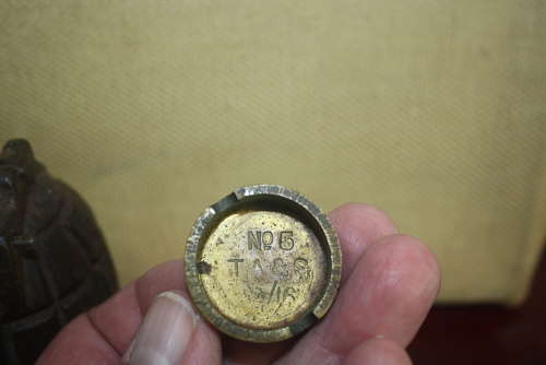 A WW1 NO5 1916 DATED HAND GRANADE. INERT.