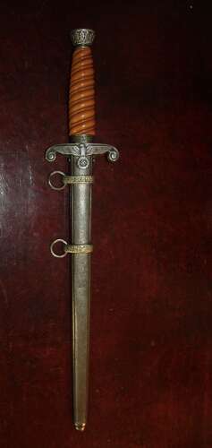 A WW2 GERMAN HEER ARMY DAGGER BY ALCOSO SOLIGEN.