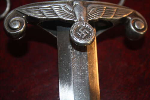 A WW2 GERMAN HEER ARMY DAGGER BY ALCOSO SOLIGEN.