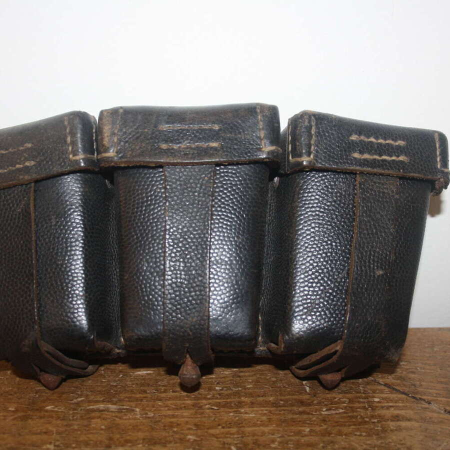 A SET OF 1942 WW2 GERMAN K98 POUCHES. RARE KRIEGSMARINE MARKED.