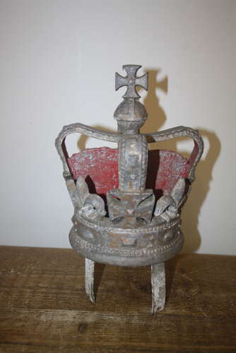 A VICTORIAN CROWN FROM THE TOP OF A SAILING SHIP.10