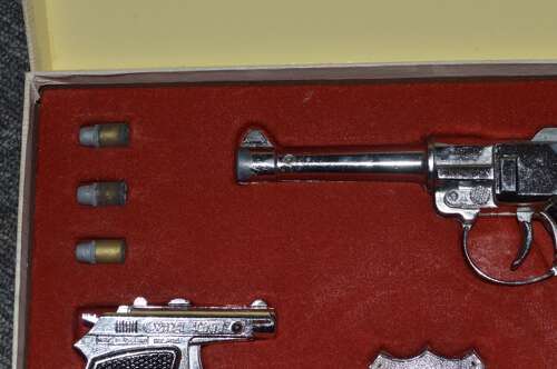 A LONE STAR BOXED LUGER WEAR WITH AGE COMPLETE.