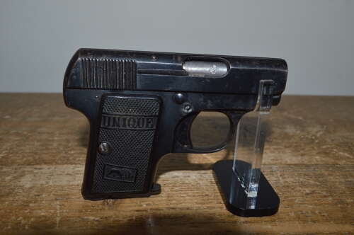A EU DEACTIVATED 6.35 UNIQUE SEMI AUTO PISTOL.