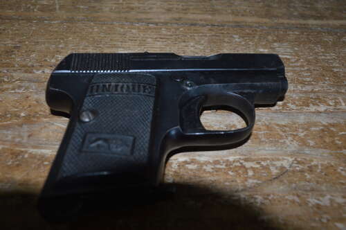 A EU DEACTIVATED 6.35 UNIQUE SEMI AUTO PISTOL.