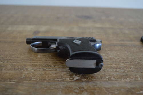 A EU DEACTIVATED 6.35 WEBLEY AND SCOTT SEMI AUTO PISTOL.