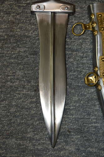 A COPY OF A ROMAN DAGGER 15