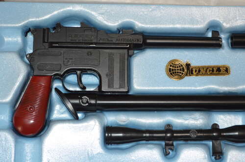 LONE STAR MAN FROM UNCLE ATTACHE CASE. WITH BROOM HANDLE SCOPE SILENCER ETC.