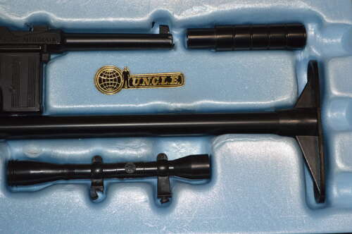LONE STAR MAN FROM UNCLE ATTACHE CASE. WITH BROOM HANDLE SCOPE SILENCER ETC.