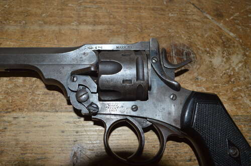 A 1917 DATED.ALL MATCHING WW1 WEBLEY MKV1 REVOLVER . DEACTIVATED EU SPEC.