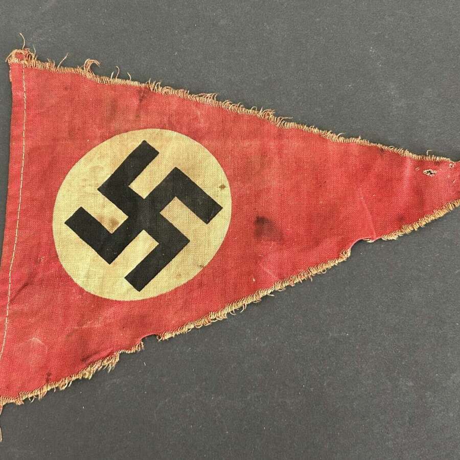 A WW2 German  bunting pennant/flag with one sided print, approx. 9"