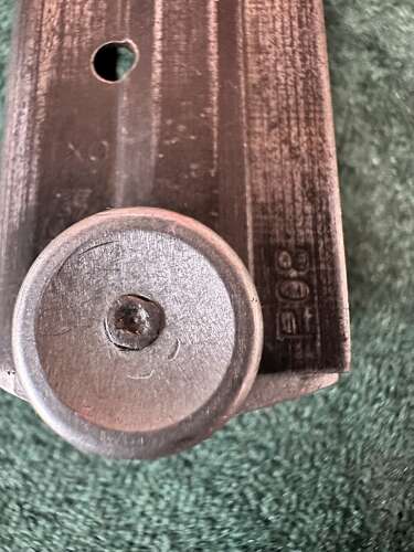 A original ww2 German luger mag . Aluminium base .