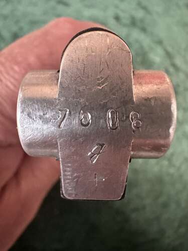 A original ww2 German luger mag . Aluminium base .